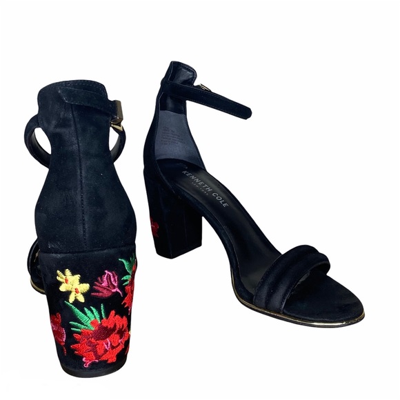 Kenneth Cole New York Shoes - Kenneth Cole NY black floral embroidered sandal